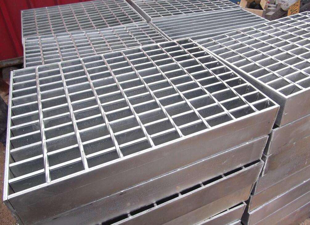 山东钢格板图片